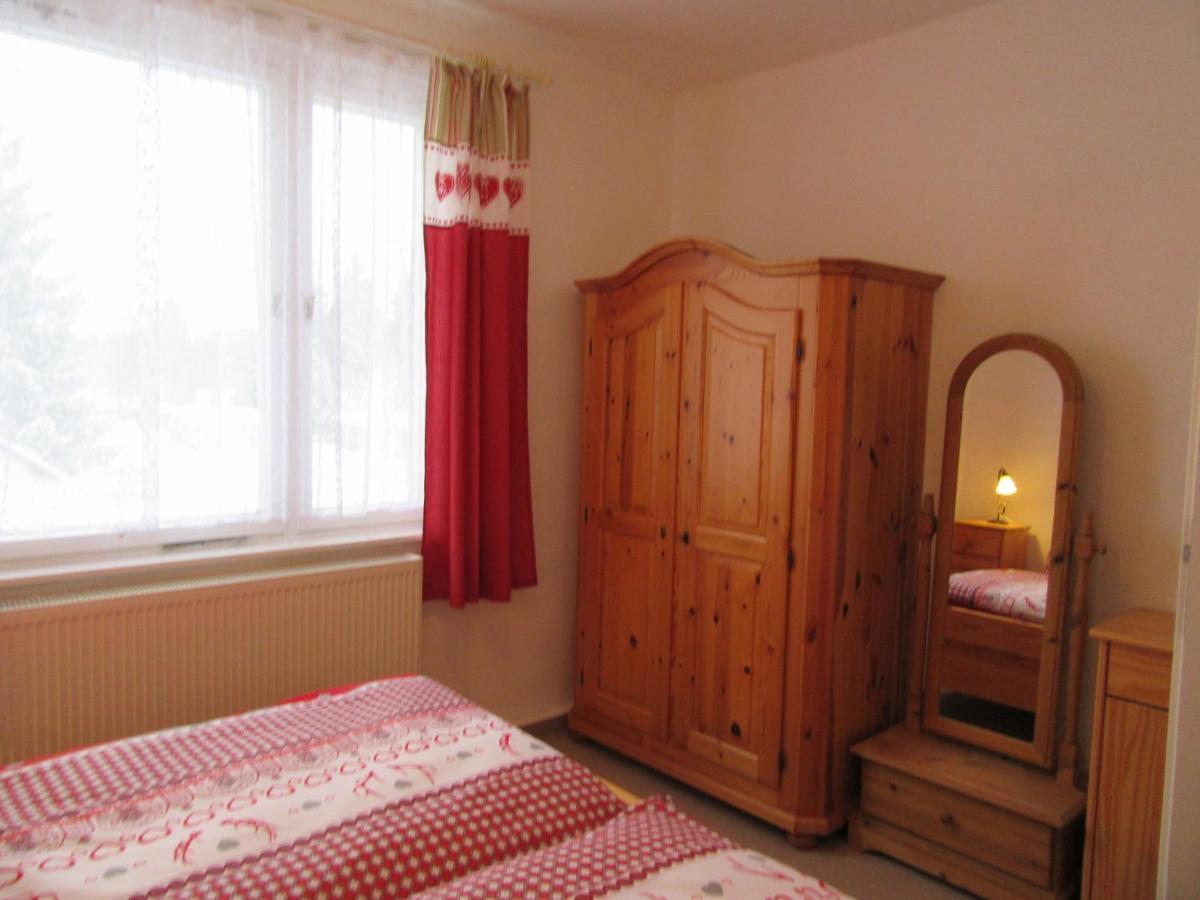 Appartamento Haus Hasenmueller Schmiedefeld am Rennsteig Esterno foto