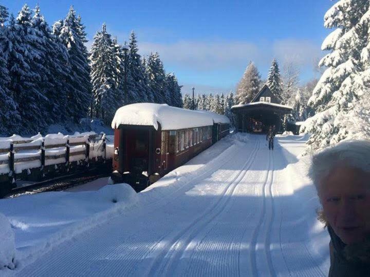 Appartamento Haus Hasenmueller Schmiedefeld am Rennsteig Esterno foto
